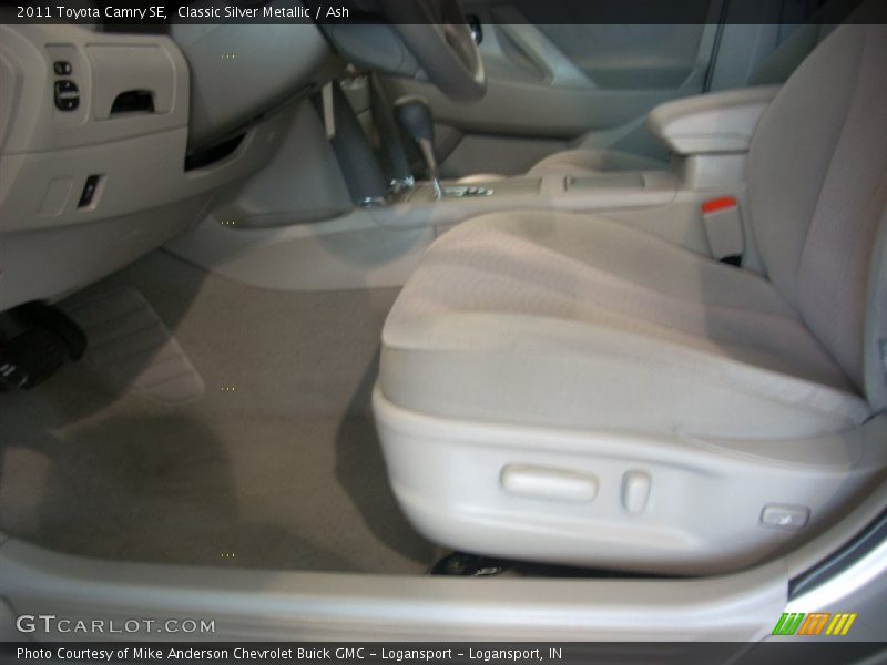 Classic Silver Metallic / Ash 2011 Toyota Camry SE