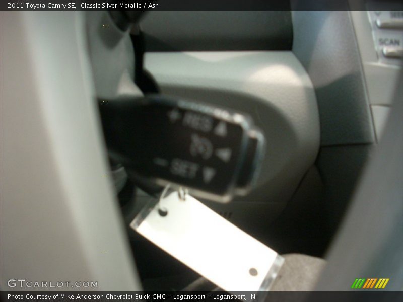 Classic Silver Metallic / Ash 2011 Toyota Camry SE