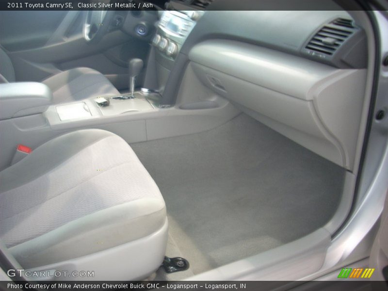 Classic Silver Metallic / Ash 2011 Toyota Camry SE