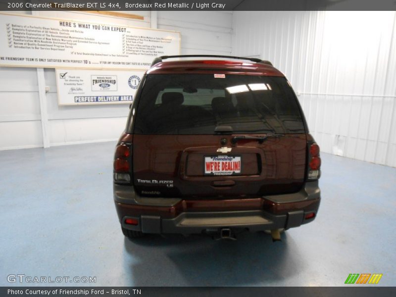 Bordeaux Red Metallic / Light Gray 2006 Chevrolet TrailBlazer EXT LS 4x4