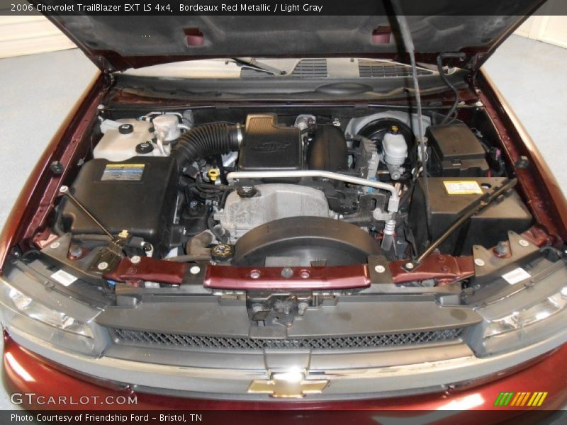 Bordeaux Red Metallic / Light Gray 2006 Chevrolet TrailBlazer EXT LS 4x4