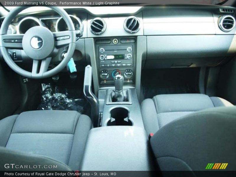 Performance White / Light Graphite 2009 Ford Mustang V6 Coupe