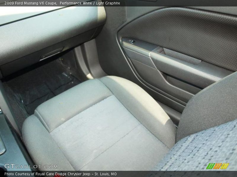 Performance White / Light Graphite 2009 Ford Mustang V6 Coupe