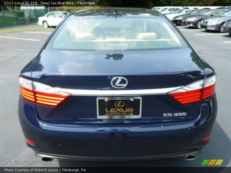Deep Sea Blue Mica / Parchment 2013 Lexus ES 350