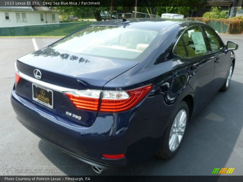 Deep Sea Blue Mica / Parchment 2013 Lexus ES 350