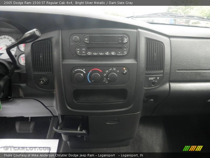 Bright Silver Metallic / Dark Slate Gray 2005 Dodge Ram 1500 ST Regular Cab 4x4
