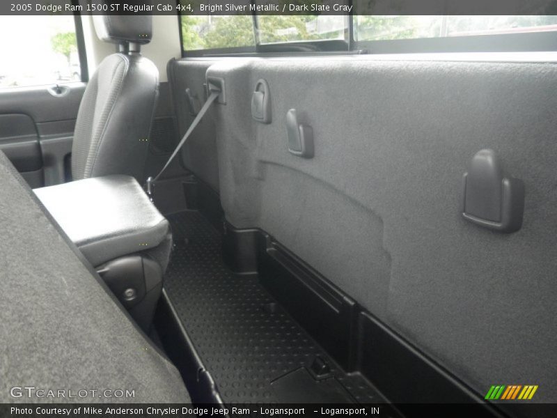 Bright Silver Metallic / Dark Slate Gray 2005 Dodge Ram 1500 ST Regular Cab 4x4