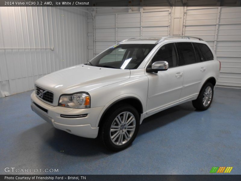 Ice White / Chesnut 2014 Volvo XC90 3.2 AWD