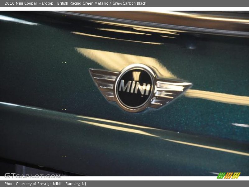 British Racing Green Metallic / Grey/Carbon Black 2010 Mini Cooper Hardtop