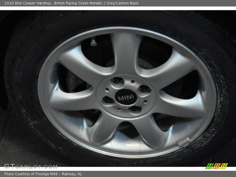 British Racing Green Metallic / Grey/Carbon Black 2010 Mini Cooper Hardtop