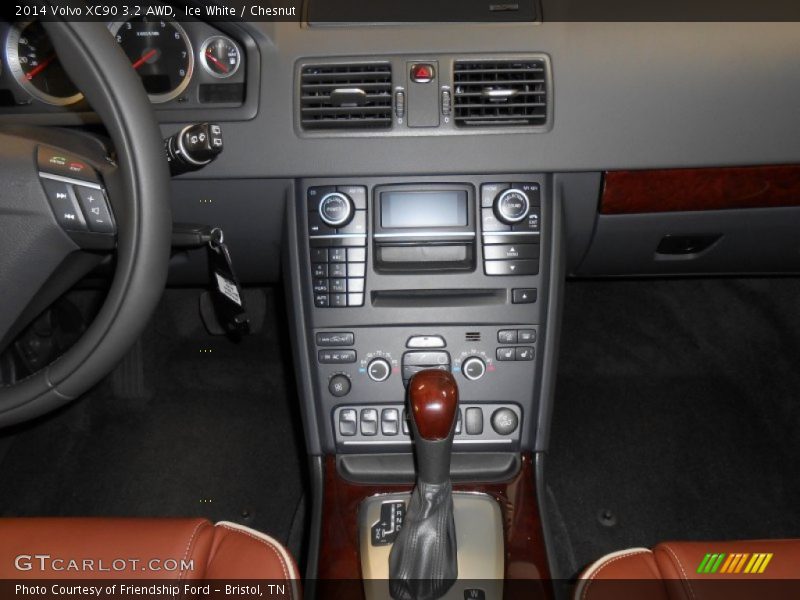 Ice White / Chesnut 2014 Volvo XC90 3.2 AWD