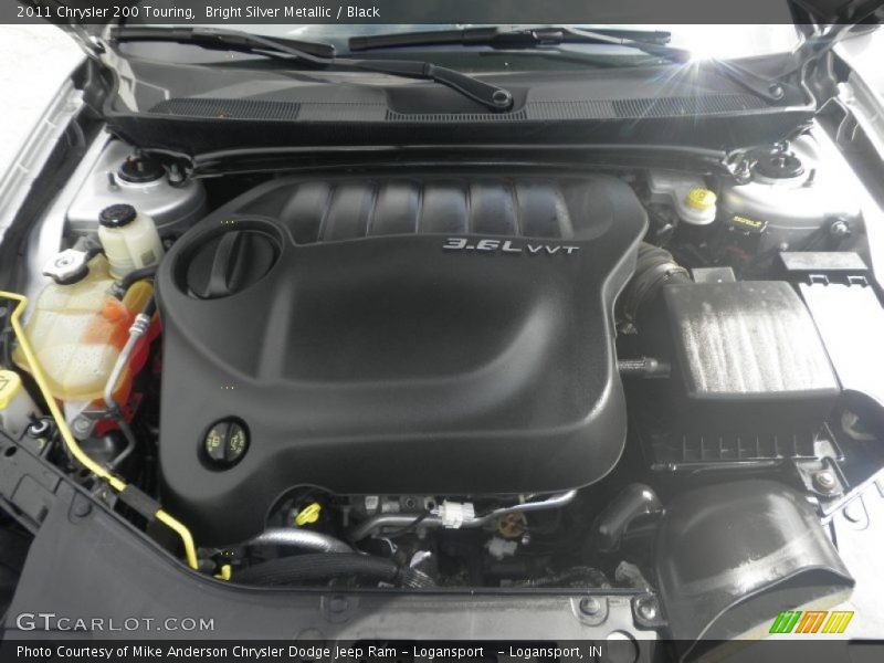 Bright Silver Metallic / Black 2011 Chrysler 200 Touring