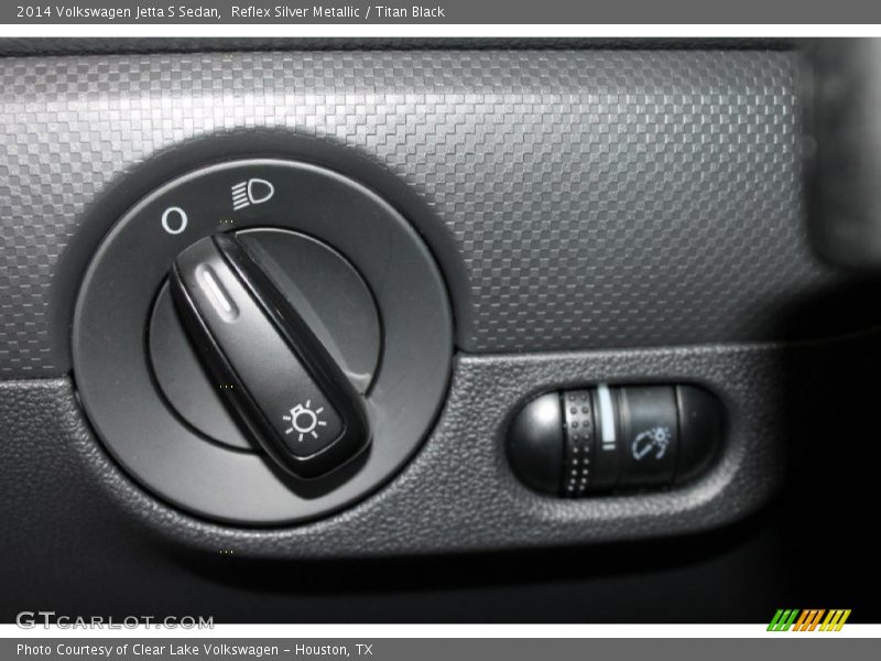 Reflex Silver Metallic / Titan Black 2014 Volkswagen Jetta S Sedan