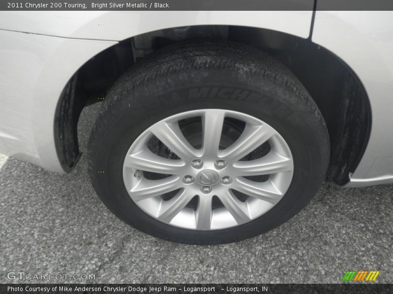 Bright Silver Metallic / Black 2011 Chrysler 200 Touring