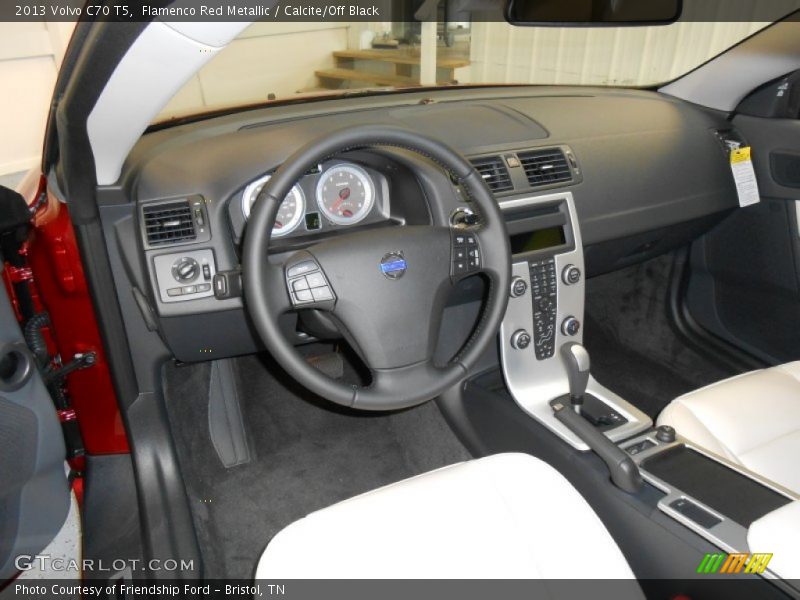 Flamenco Red Metallic / Calcite/Off Black 2013 Volvo C70 T5