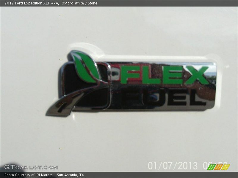 Oxford White / Stone 2012 Ford Expedition XLT 4x4