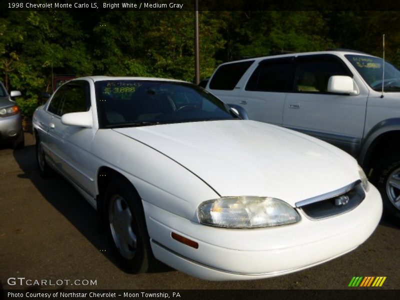 Bright White / Medium Gray 1998 Chevrolet Monte Carlo LS
