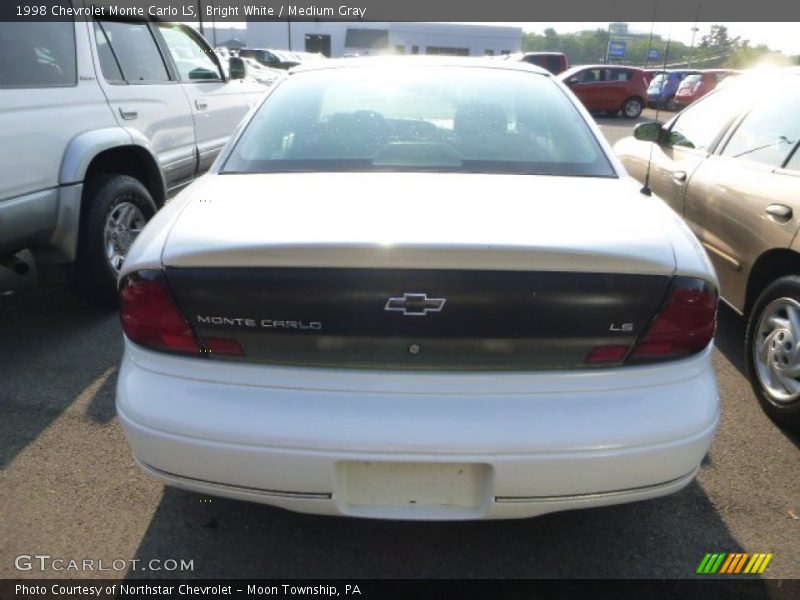 Bright White / Medium Gray 1998 Chevrolet Monte Carlo LS
