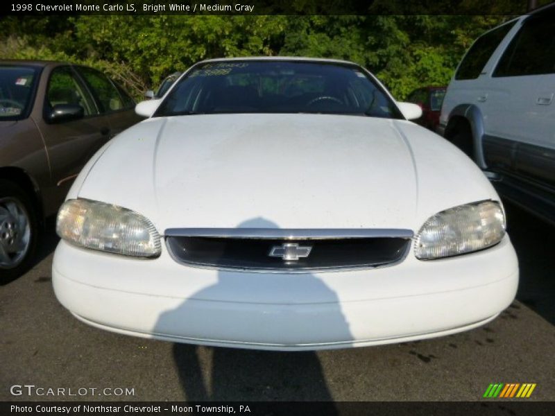 Bright White / Medium Gray 1998 Chevrolet Monte Carlo LS