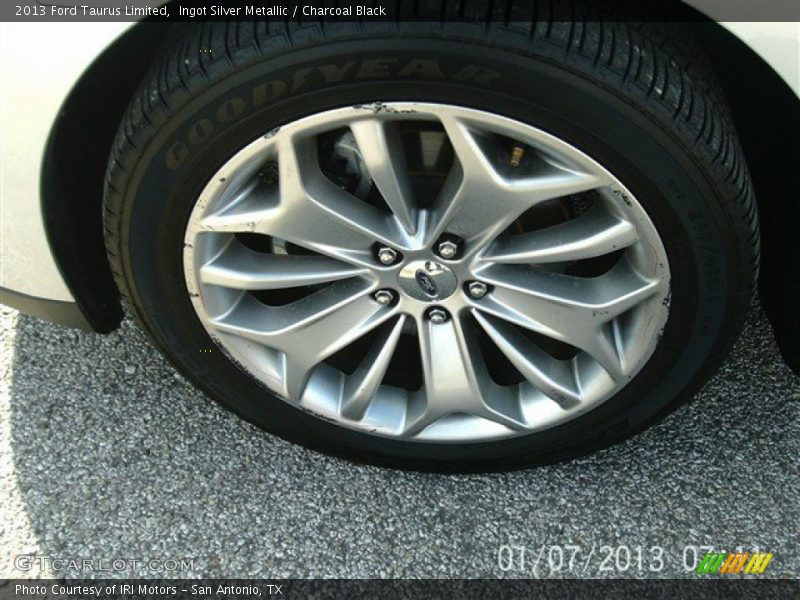 Ingot Silver Metallic / Charcoal Black 2013 Ford Taurus Limited