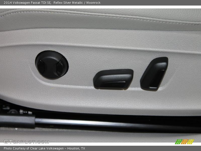 Reflex Silver Metallic / Moonrock 2014 Volkswagen Passat TDI SE