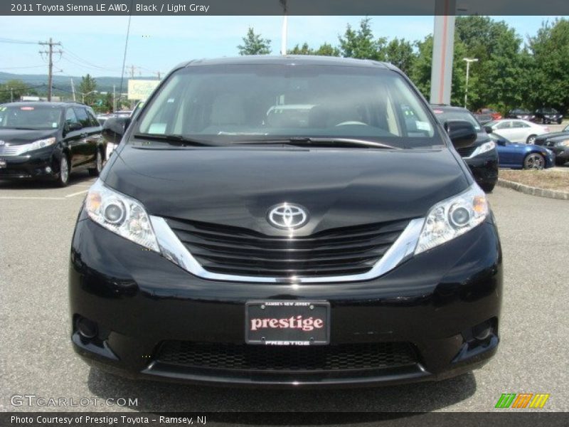 Black / Light Gray 2011 Toyota Sienna LE AWD