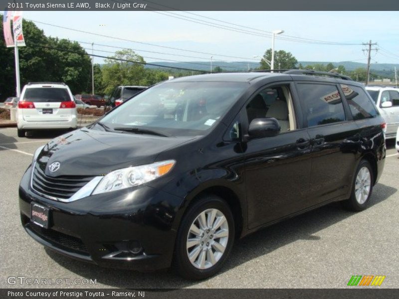 Black / Light Gray 2011 Toyota Sienna LE AWD