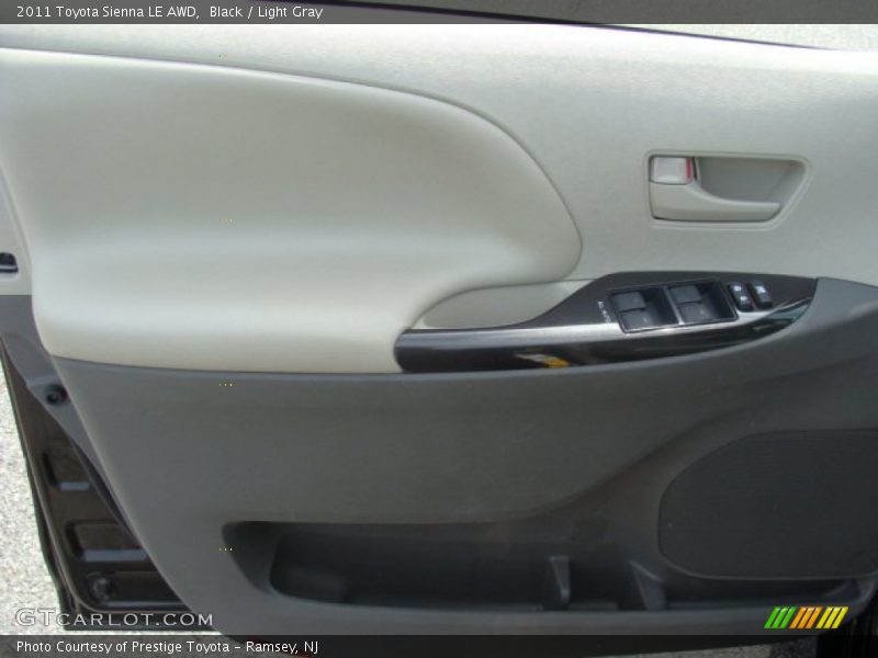Black / Light Gray 2011 Toyota Sienna LE AWD