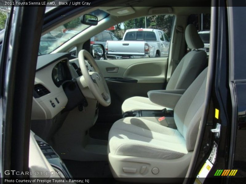 Black / Light Gray 2011 Toyota Sienna LE AWD