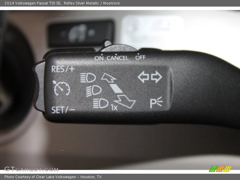 Reflex Silver Metallic / Moonrock 2014 Volkswagen Passat TDI SE