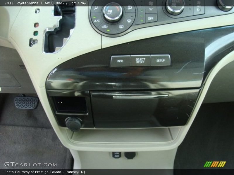 Black / Light Gray 2011 Toyota Sienna LE AWD
