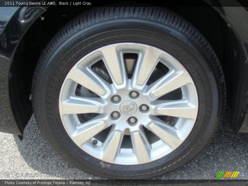 Black / Light Gray 2011 Toyota Sienna LE AWD