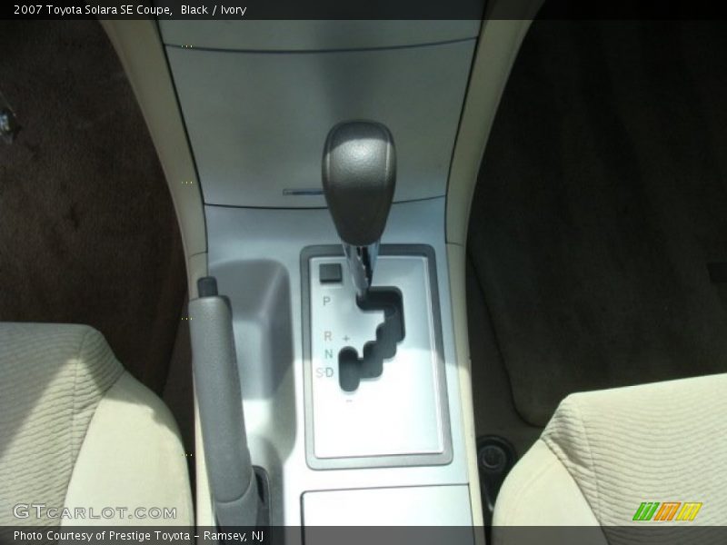 Black / Ivory 2007 Toyota Solara SE Coupe