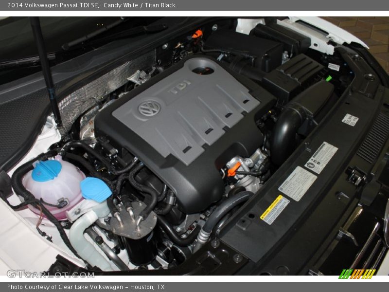 Candy White / Titan Black 2014 Volkswagen Passat TDI SE