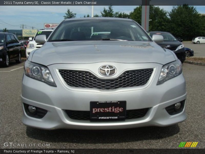 Classic Silver Metallic / Dark Charcoal 2011 Toyota Camry SE