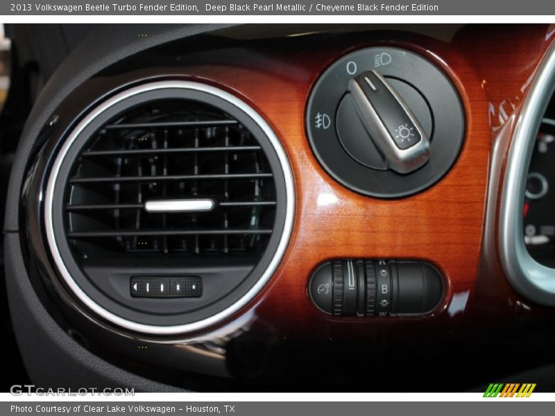 Deep Black Pearl Metallic / Cheyenne Black Fender Edition 2013 Volkswagen Beetle Turbo Fender Edition