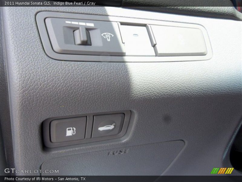 Indigo Blue Pearl / Gray 2011 Hyundai Sonata GLS