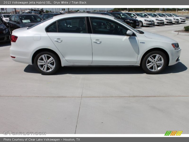 Oryx White / Titan Black 2013 Volkswagen Jetta Hybrid SEL