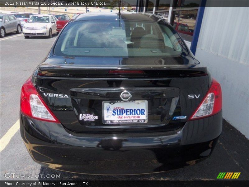Super Black / Charcoal 2013 Nissan Versa 1.6 S Sedan
