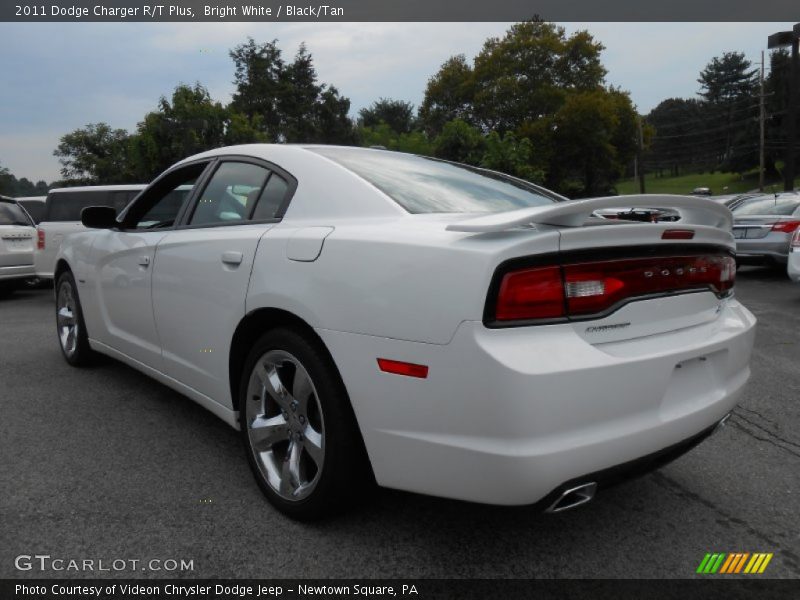 Bright White / Black/Tan 2011 Dodge Charger R/T Plus