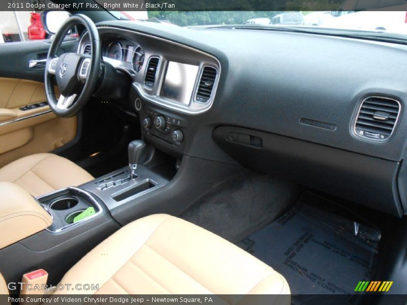 Bright White / Black/Tan 2011 Dodge Charger R/T Plus