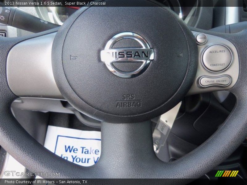 Super Black / Charcoal 2013 Nissan Versa 1.6 S Sedan