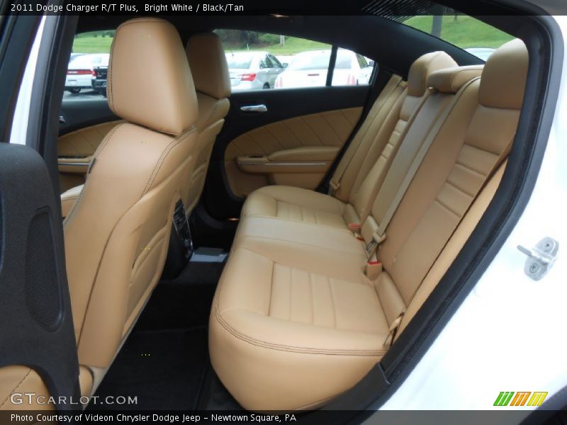 Bright White / Black/Tan 2011 Dodge Charger R/T Plus