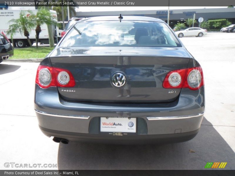 Island Gray Metallic / Classic Gray 2010 Volkswagen Passat Komfort Sedan