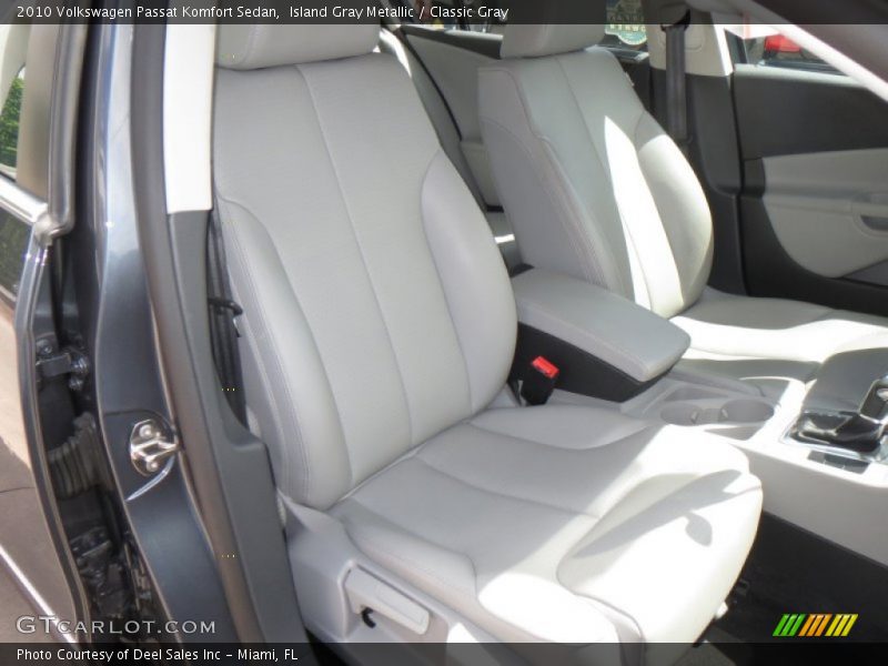 Island Gray Metallic / Classic Gray 2010 Volkswagen Passat Komfort Sedan