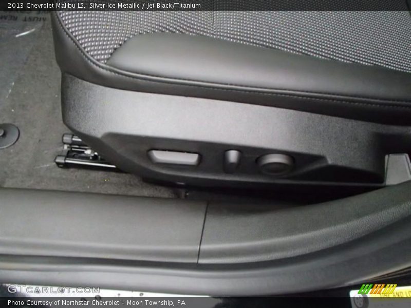 Silver Ice Metallic / Jet Black/Titanium 2013 Chevrolet Malibu LS