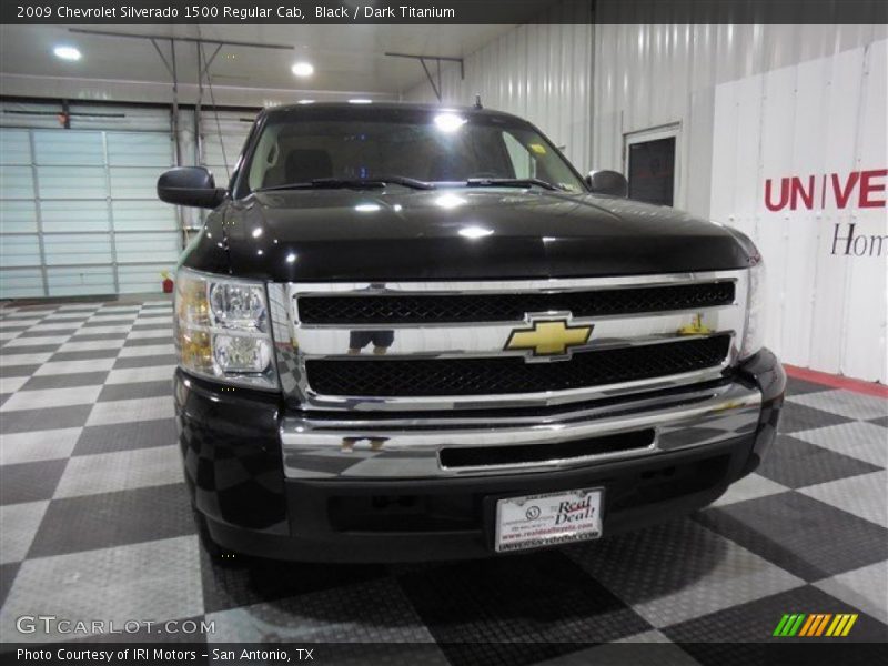 Black / Dark Titanium 2009 Chevrolet Silverado 1500 Regular Cab