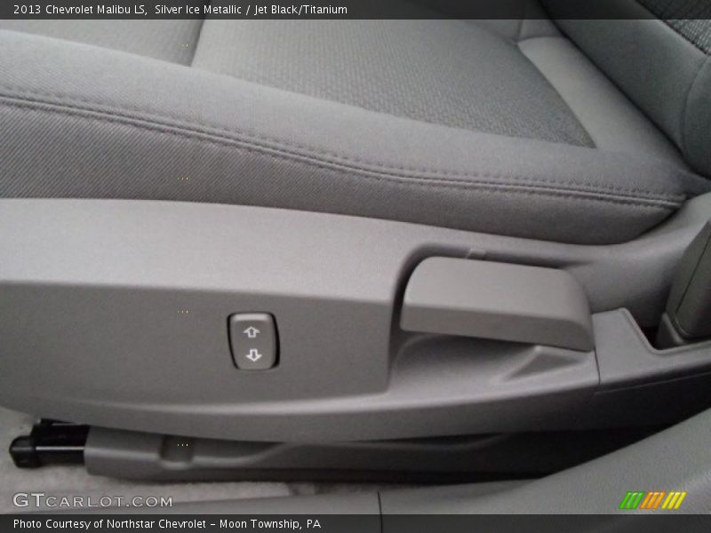 Silver Ice Metallic / Jet Black/Titanium 2013 Chevrolet Malibu LS