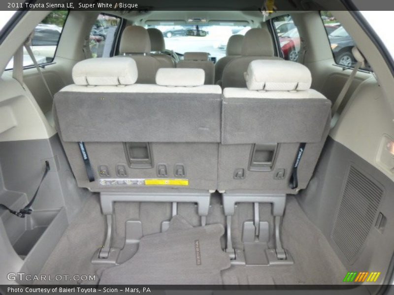Super White / Bisque 2011 Toyota Sienna LE