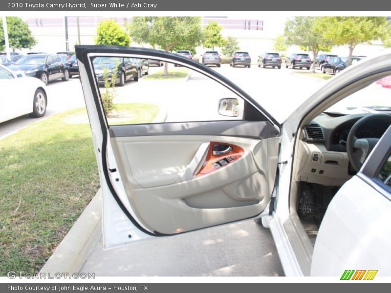 Super White / Ash Gray 2010 Toyota Camry Hybrid